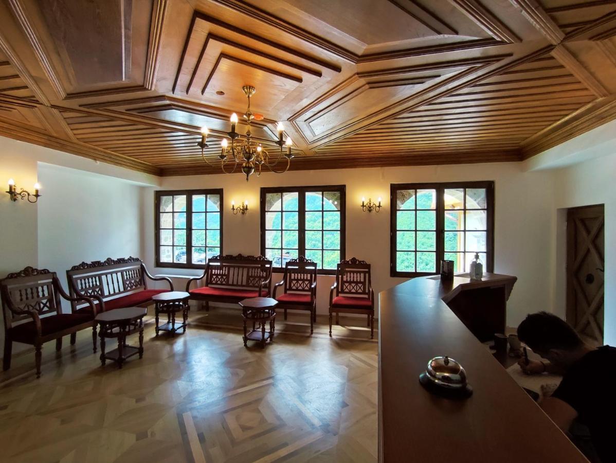 Guest Mansion, Гостински Палат Rostusa Exterior photo